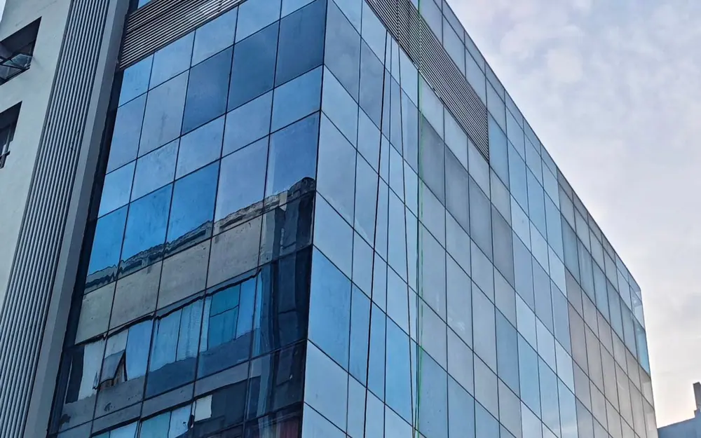 Fensterreinigung in Essen — AZAKO Umwelttechnik