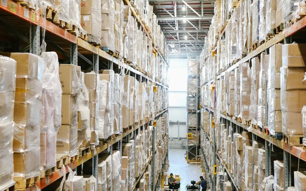 Hallenreinigung in Essen — AZAKO Umwelttechnik